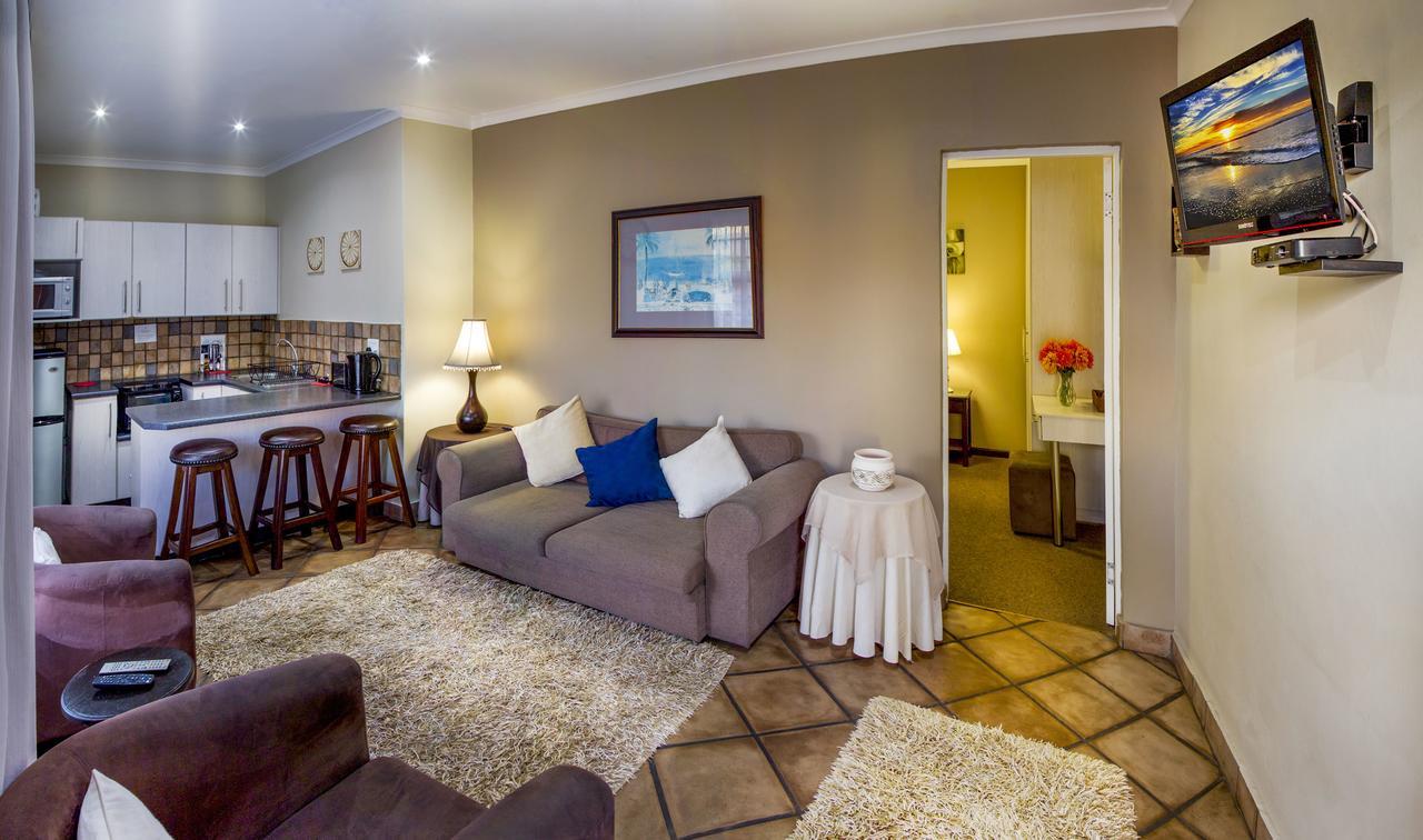 פורט אליזבת' Lalapanzi Guest Lodge מראה חיצוני תמונה