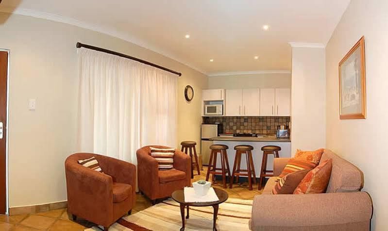 פורט אליזבת' Lalapanzi Guest Lodge מראה חיצוני תמונה